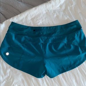 LuluLemon Speed Up Short 2.5”